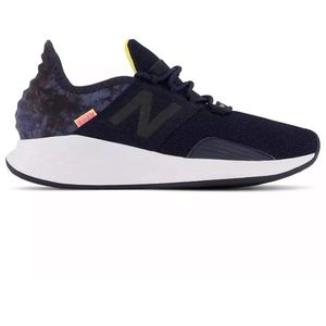New Balance Women's Fresh Foam Roav Sportstyle Running Shoe | Size 7.5 Navy EUC